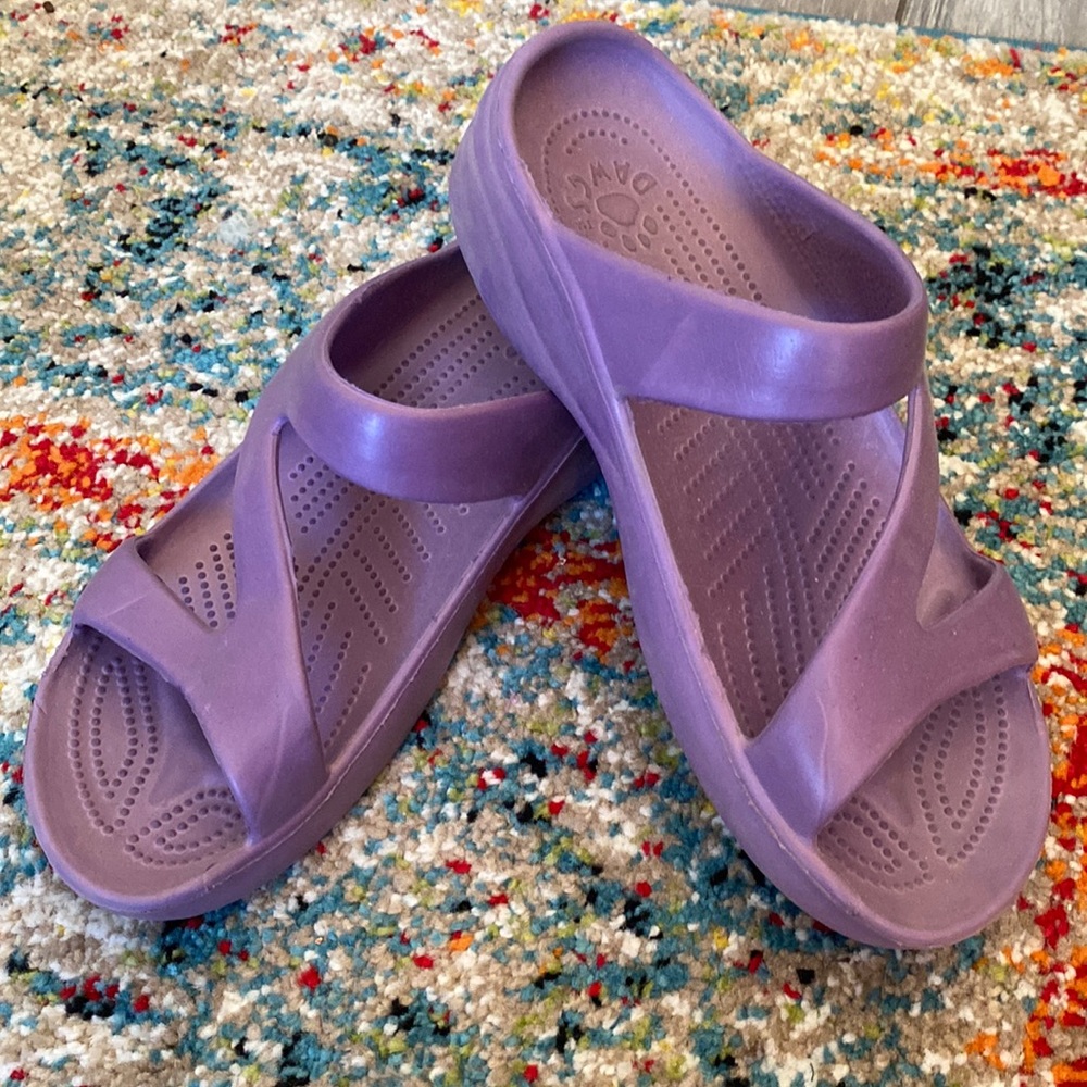 Dawgs Purple Rubber Sandals